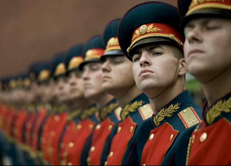 Soldiers lining up